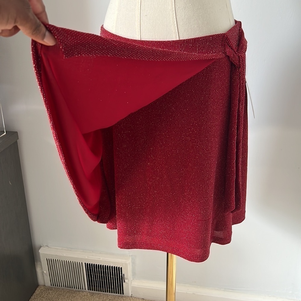 Faux wrap skirt - Picture 3 of 4